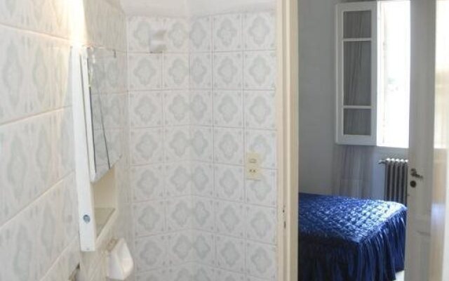 Hotel Aries