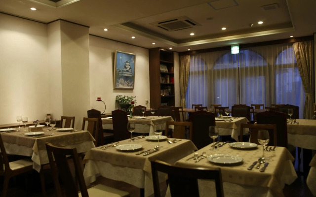 Hotel Claire Higasa