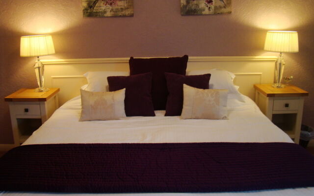 Pine Lodge Guest House