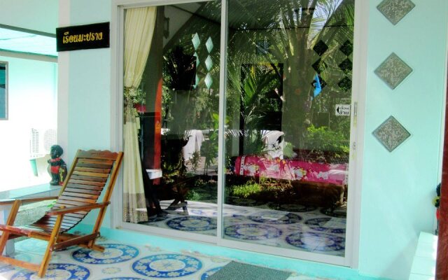 Baan Suanjarean Resort