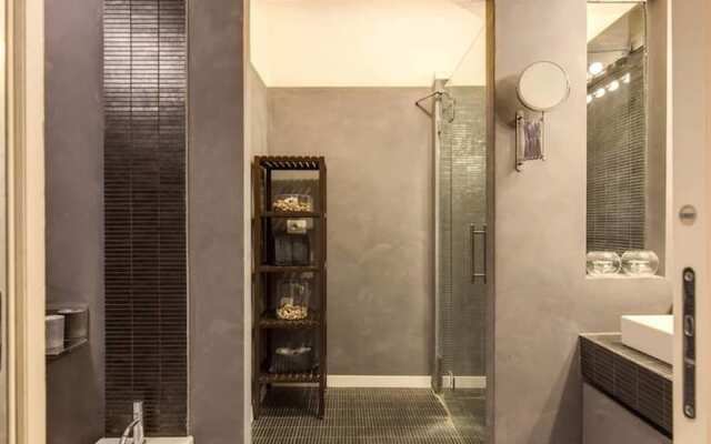 Vicolo delle grotte Campo di fiori