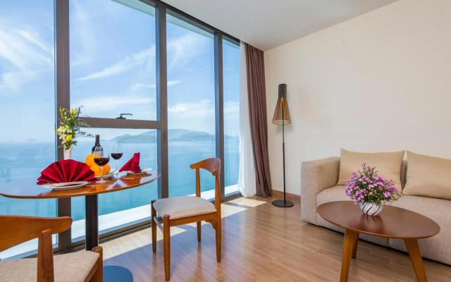 Starcity Hotel & Condotel Beachfront Nha Trang