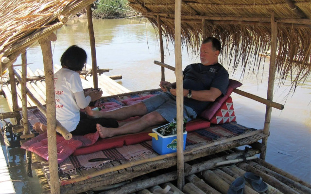 Nan De Panna Riverside Homestay