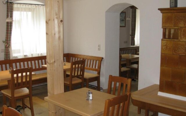 Camping & Pension Au an der Donau