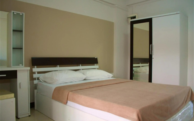 Baanbudsarin Apartment