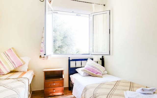 Spacious Apartment in Paleokastrites