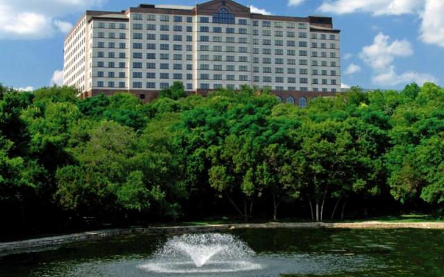 Renaissance Austin Hotel