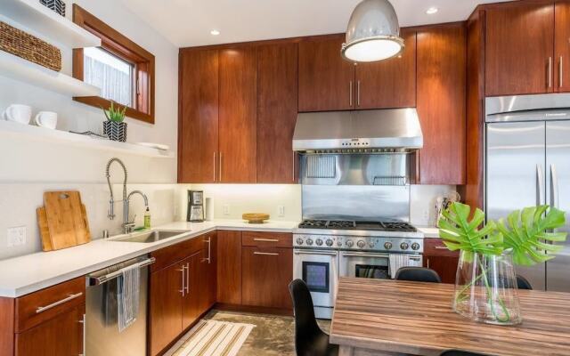 New Architectural House Rooftop Deck 3BD