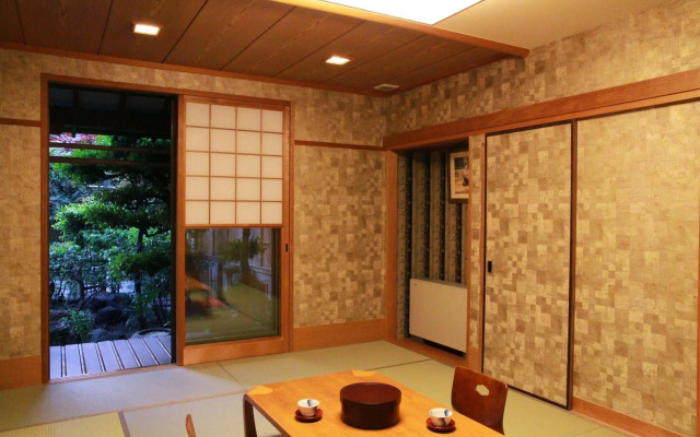Kyoya Ryokan - 12 Years and Over Only