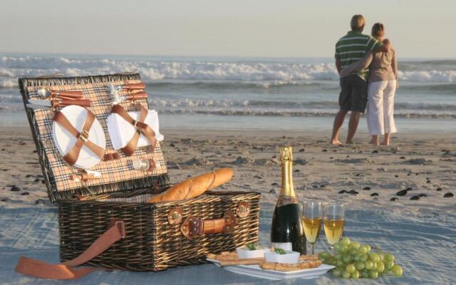 Mosselberg on Grotto Beach