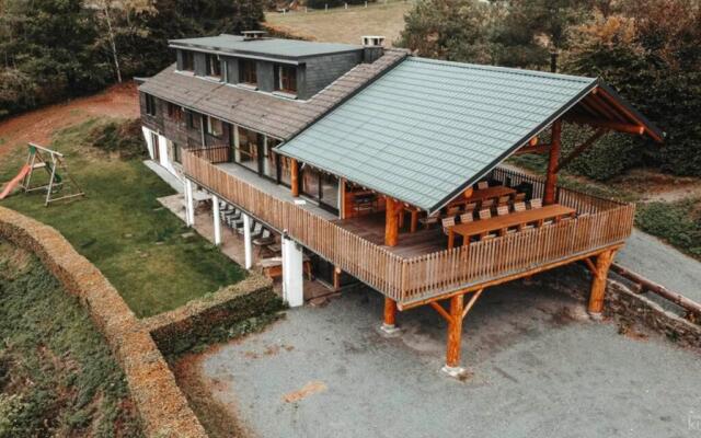 La Harde 31 pers Malmedy, vue, wellness, jardin