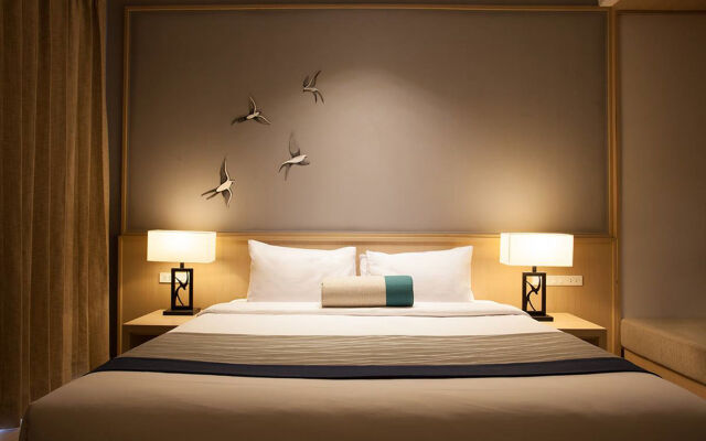 Le Meridien Khao Lak Resort & Spa