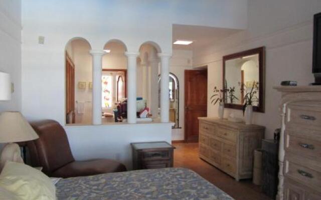 Casa Dos Dolphins Villa