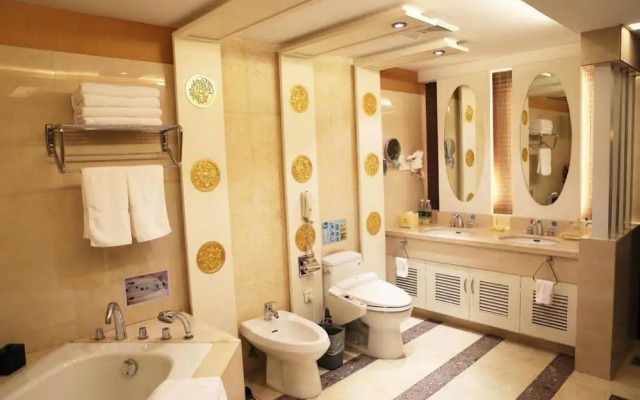 Huangshi Jinhua Hotel