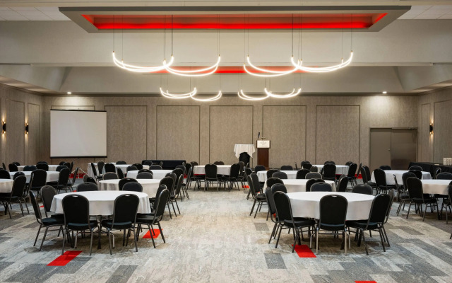 Ramada Plaza by Wyndham Regina Downtown