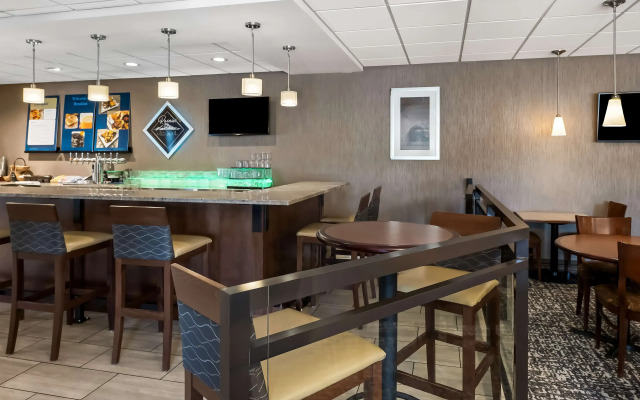 SureStay Hotel by Best Western SeaTac Airport North