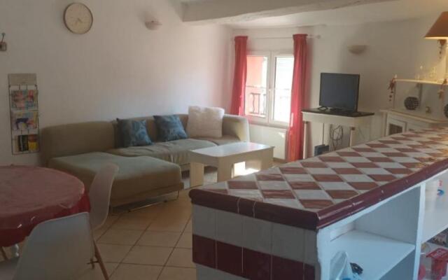 Appartement de charme avec terrasse tropézienne / Rooftop