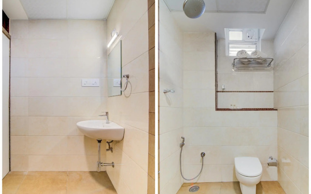 Capital O 15950 J K Residency