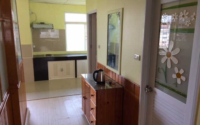 OYO 75486 Anna Residence Jomtien