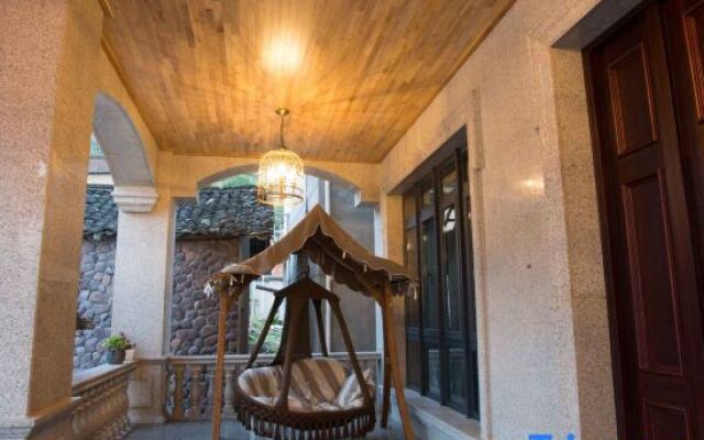 Yunshang Grassland Yishan Yishe Wild Luxury Guesthouse