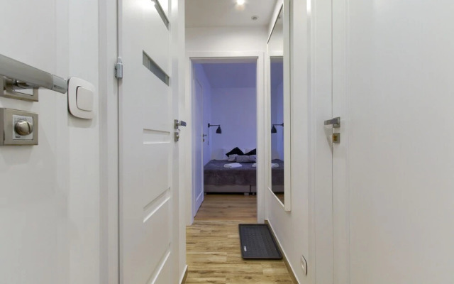 UNIT Short Rent Apartment by Warsaw Metro Station