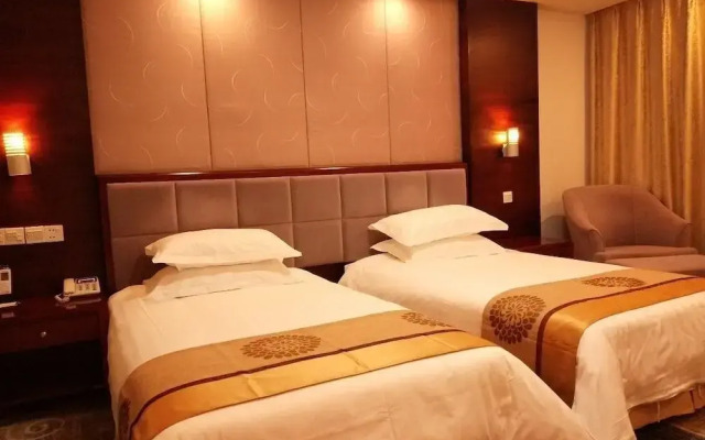 Jiuhuashan Center Hotel