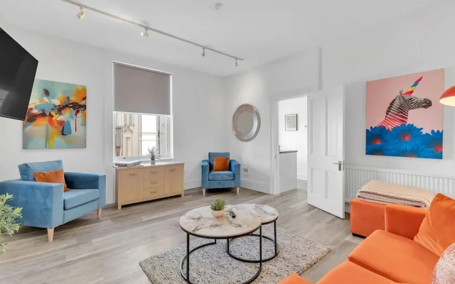 City Chic Townhouse By My Getaways
