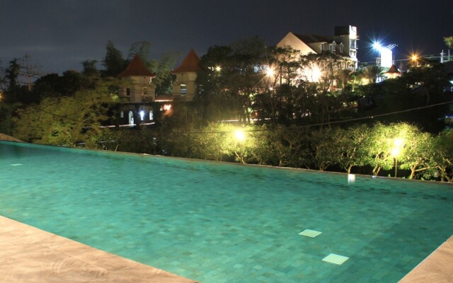 eL Hotel Malang