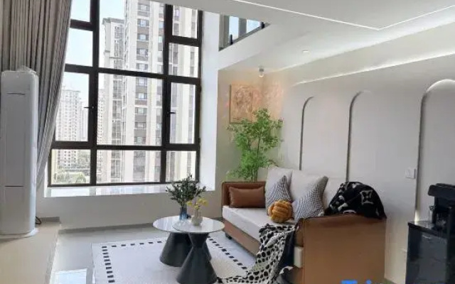Youjia Selected Homestay (Central City Rainbow International)