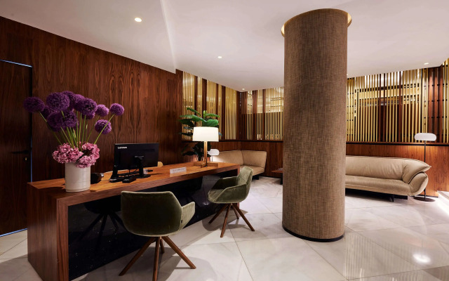 The Level at the Melia White House