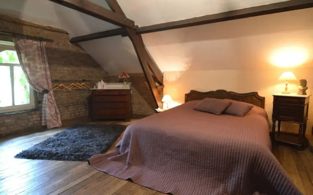 Quaint Holiday Home in Bievre in the Forest