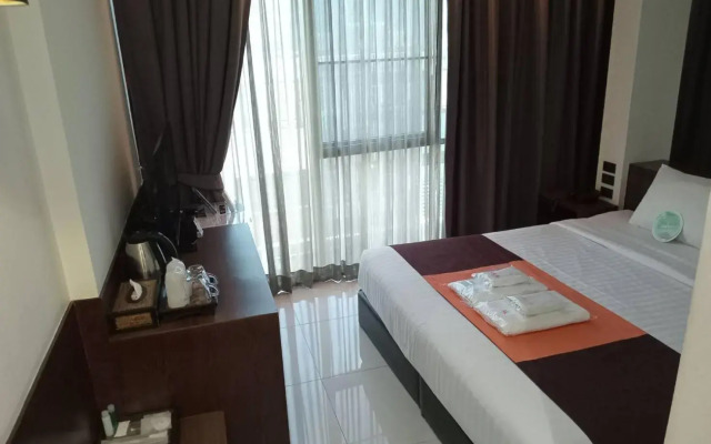 Collection O The Bangkok Airport Link Suite