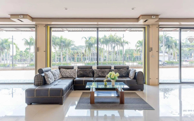 Phet Ngam Hotel