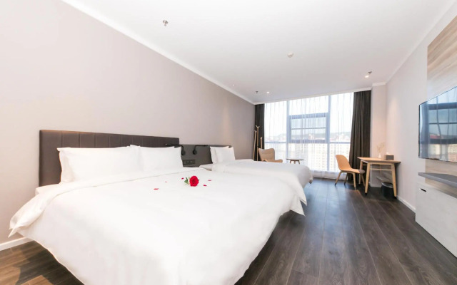 HanTing Premium Hotel (Xining Tangdao Wanda Plaza)