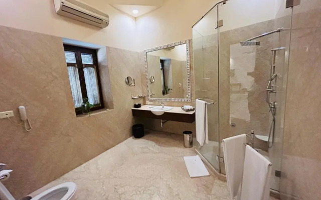 The Lalit Laxmi Vilas Palace