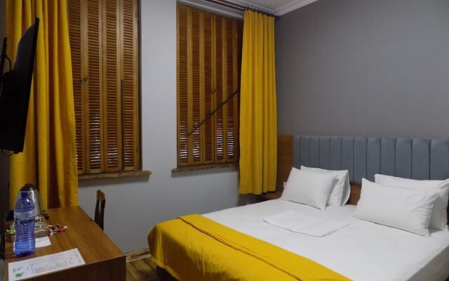 Palm Hotel