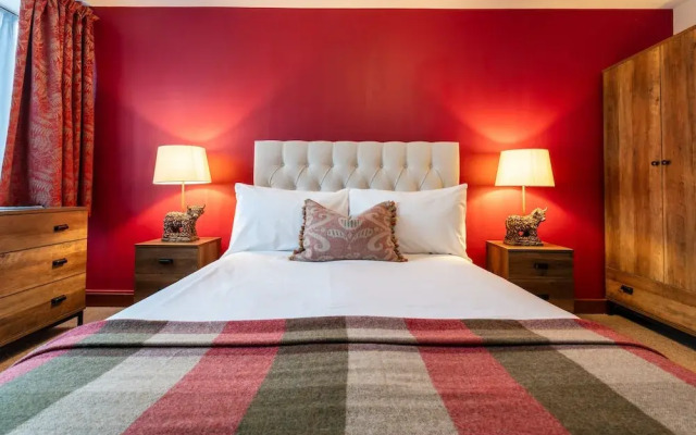 The Bull On The Green