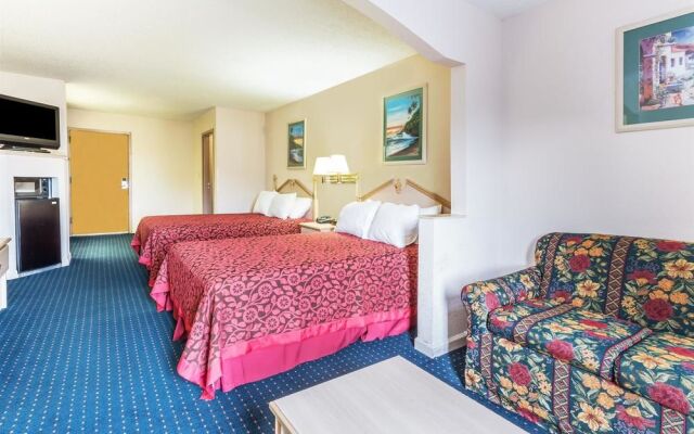 Days Inn Panama City/Callaway