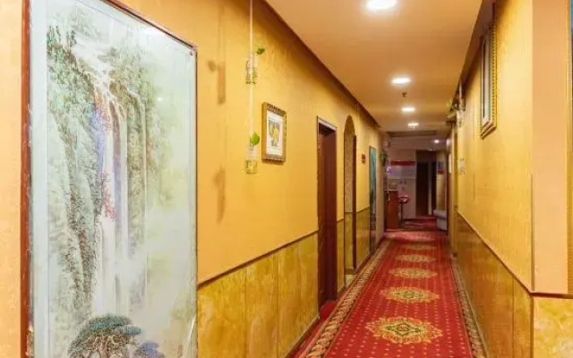 Chongqing Yuanjing Hotel (Xietaizi Metro Station Keyuan 4th Road Branch)