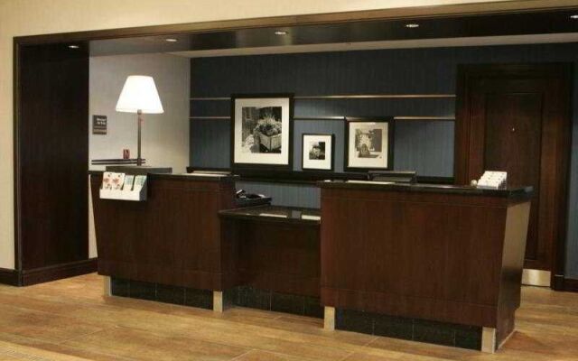 Hampton Inn Toronto Airport Corporate Centre