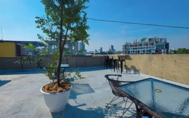 Oneway Guest House Bkk