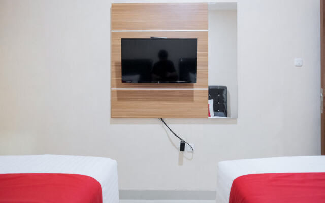 RedDoorz Plus @ Jalan P. Emir Moh Noer Lampung