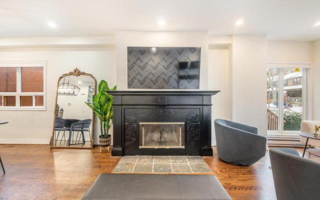 Designer 3Br & 2WR Townhouse