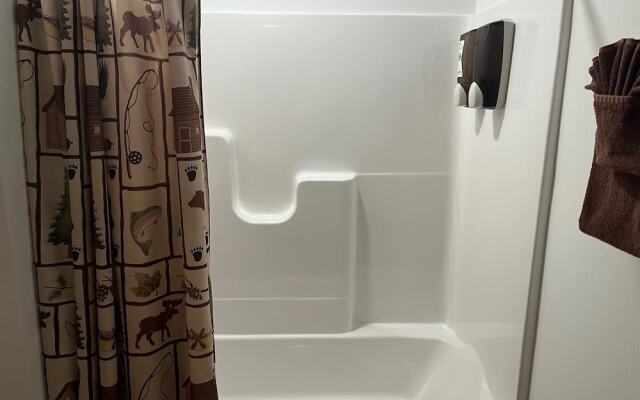 Cedar Lodge and Settlement