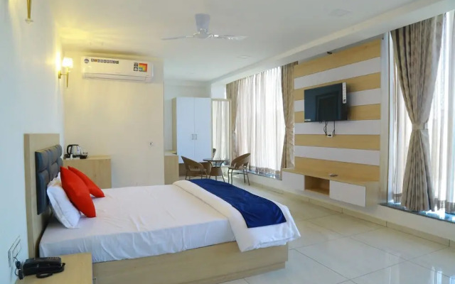 The Balcony Suites