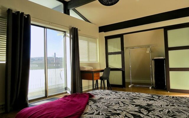 The Fourth Lock Bed & Breakfast