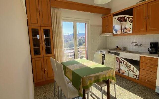 Mpanos Sea Apartment 2