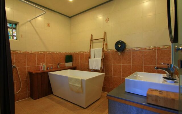 Ting Tau Villa