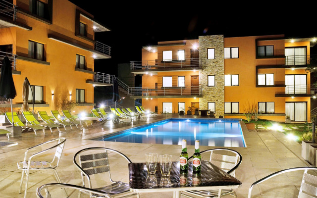 Meca Playa Apart & Spa