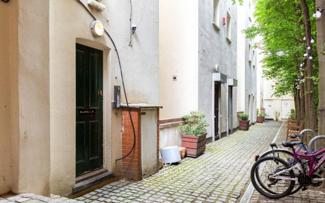 Bright 1 Bed Flat on Vibrant Brick Lane